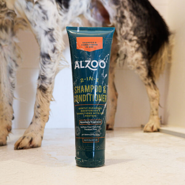 2-in-1 dog shampoo and conditioner